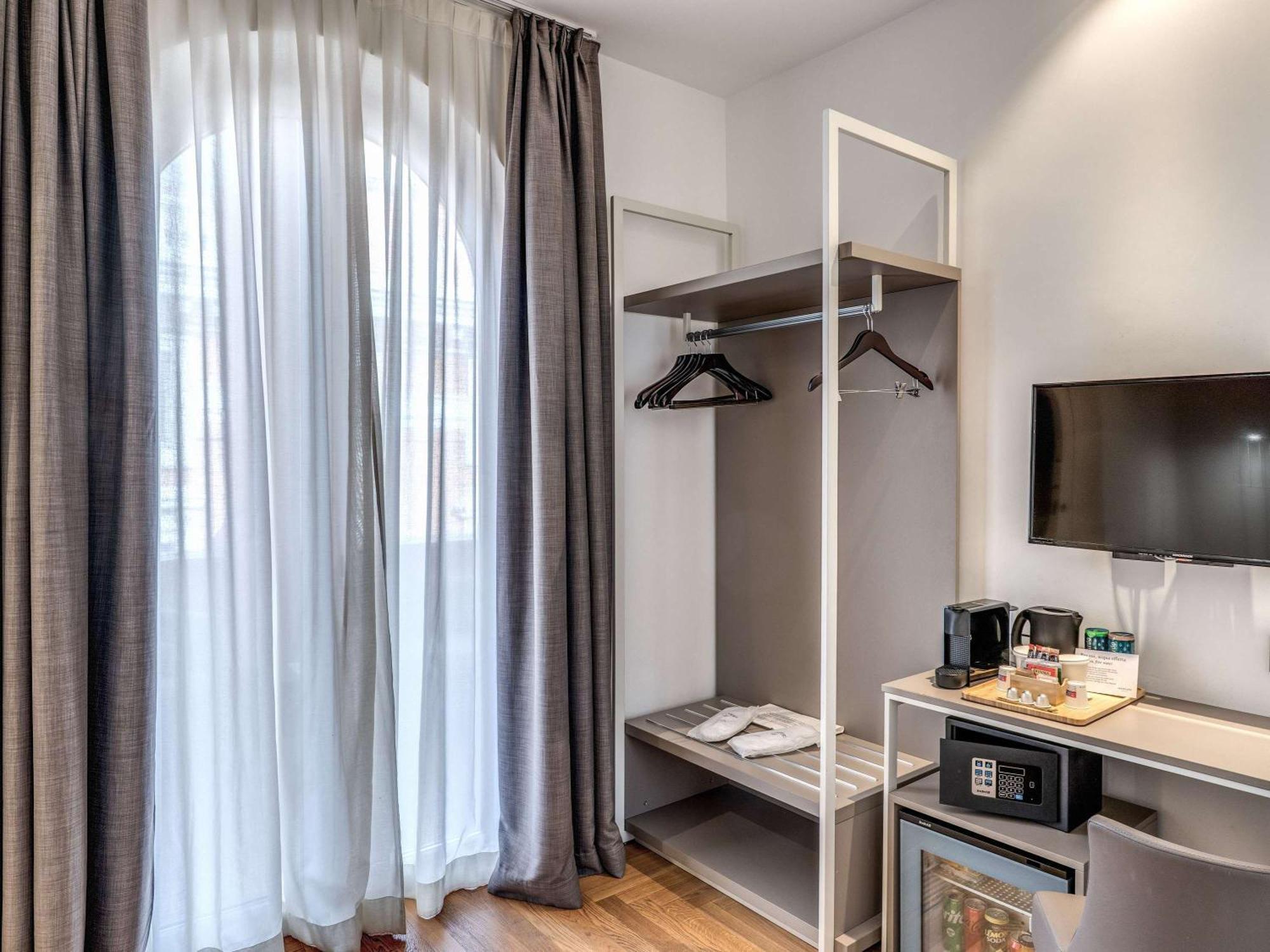Hotel Mercure Centro Termini 4*