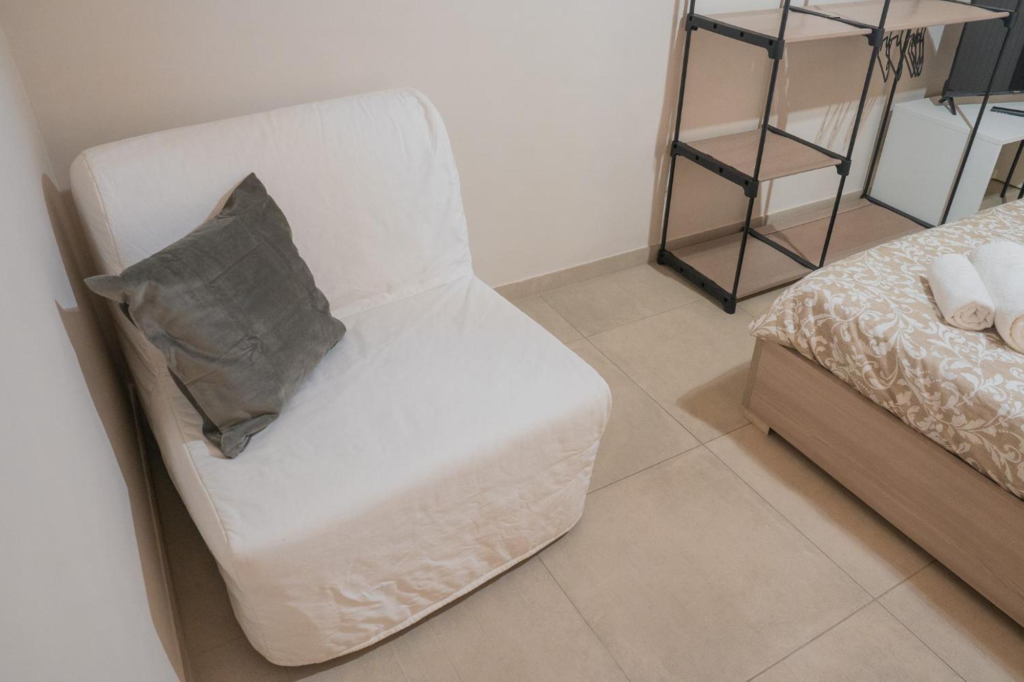 Apartment Sweet 3 Bedr - 3 Stops From Piramide Rome