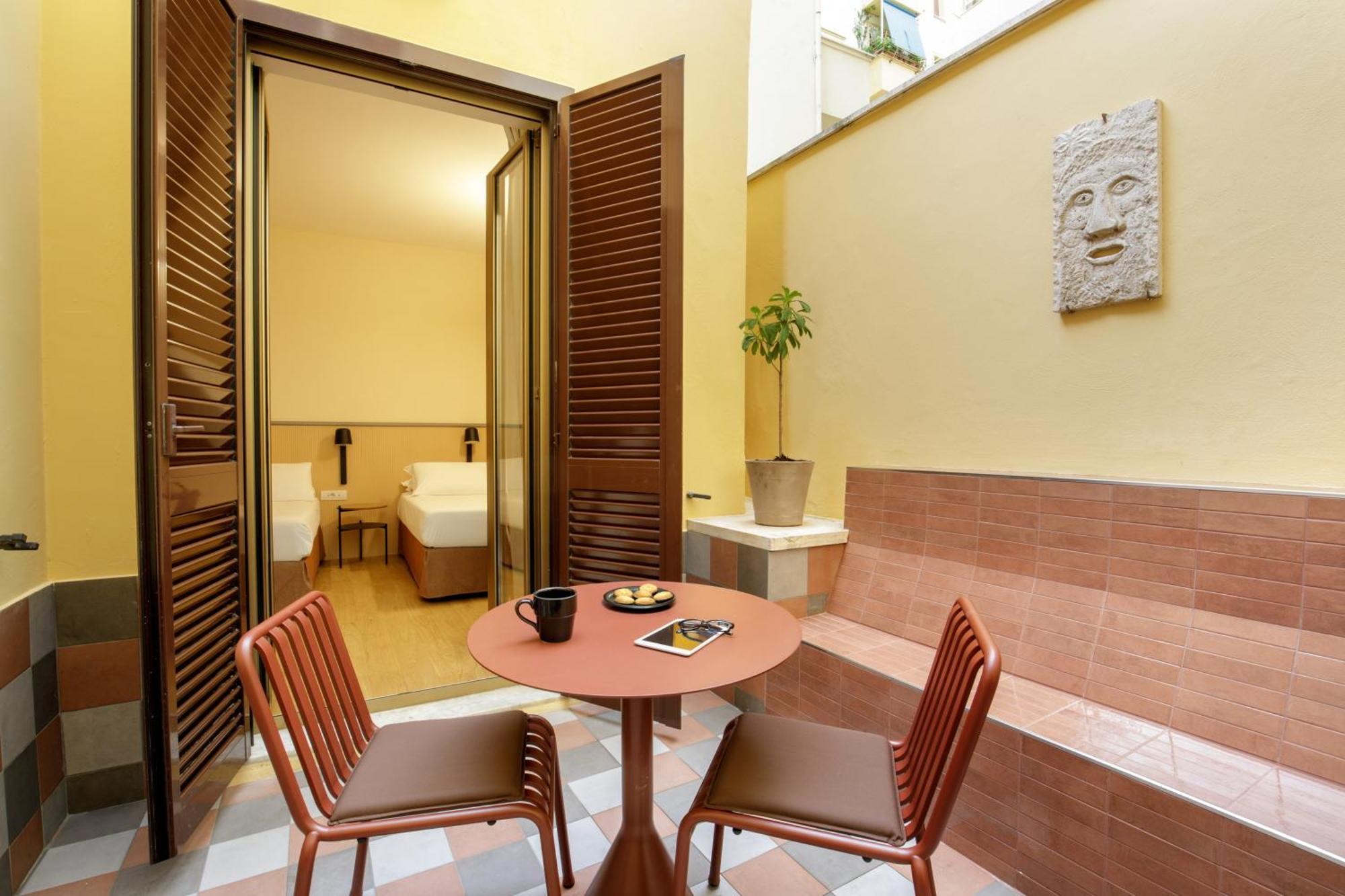 Colosseum Hotel
