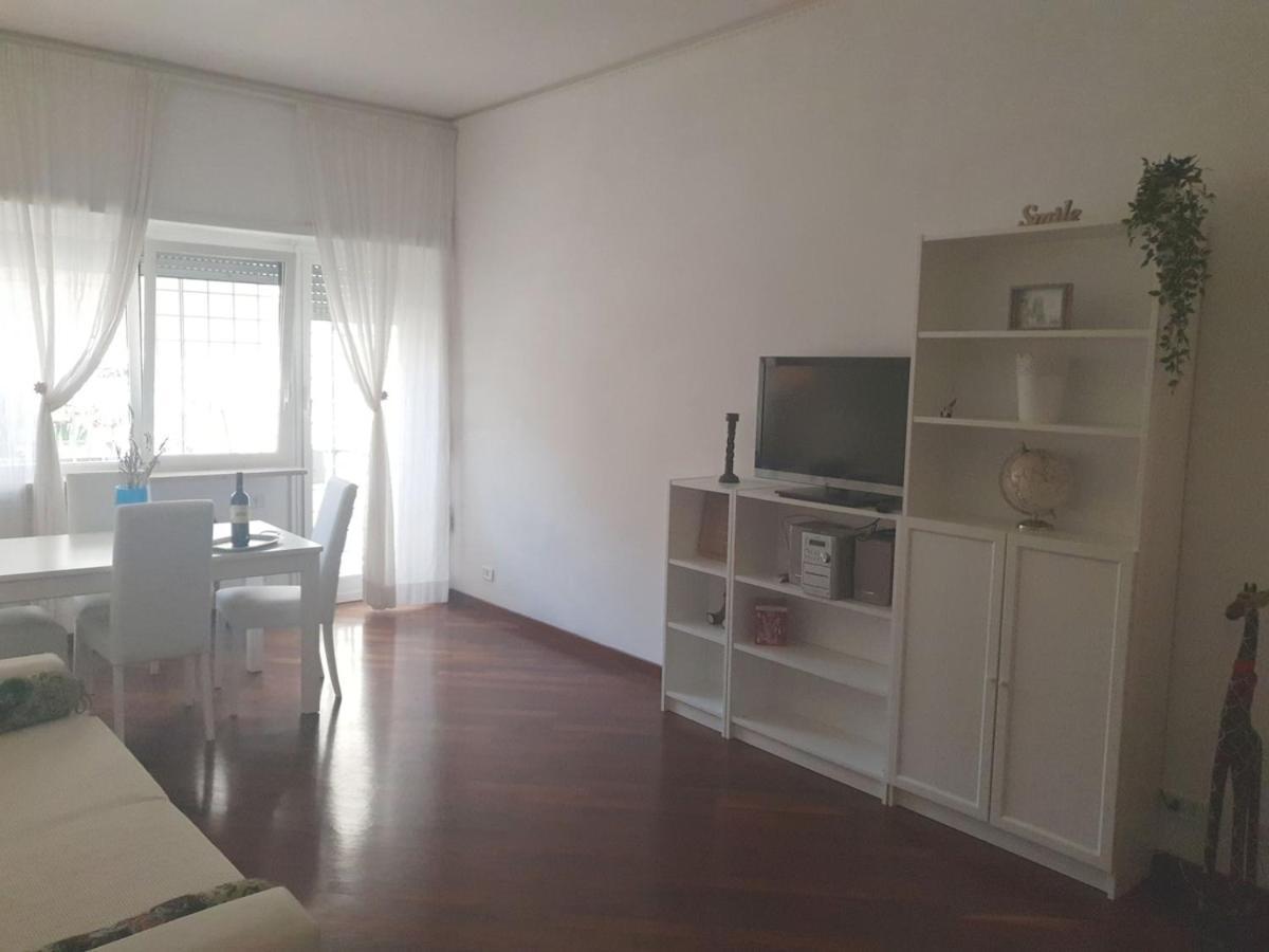Apartment In Rome