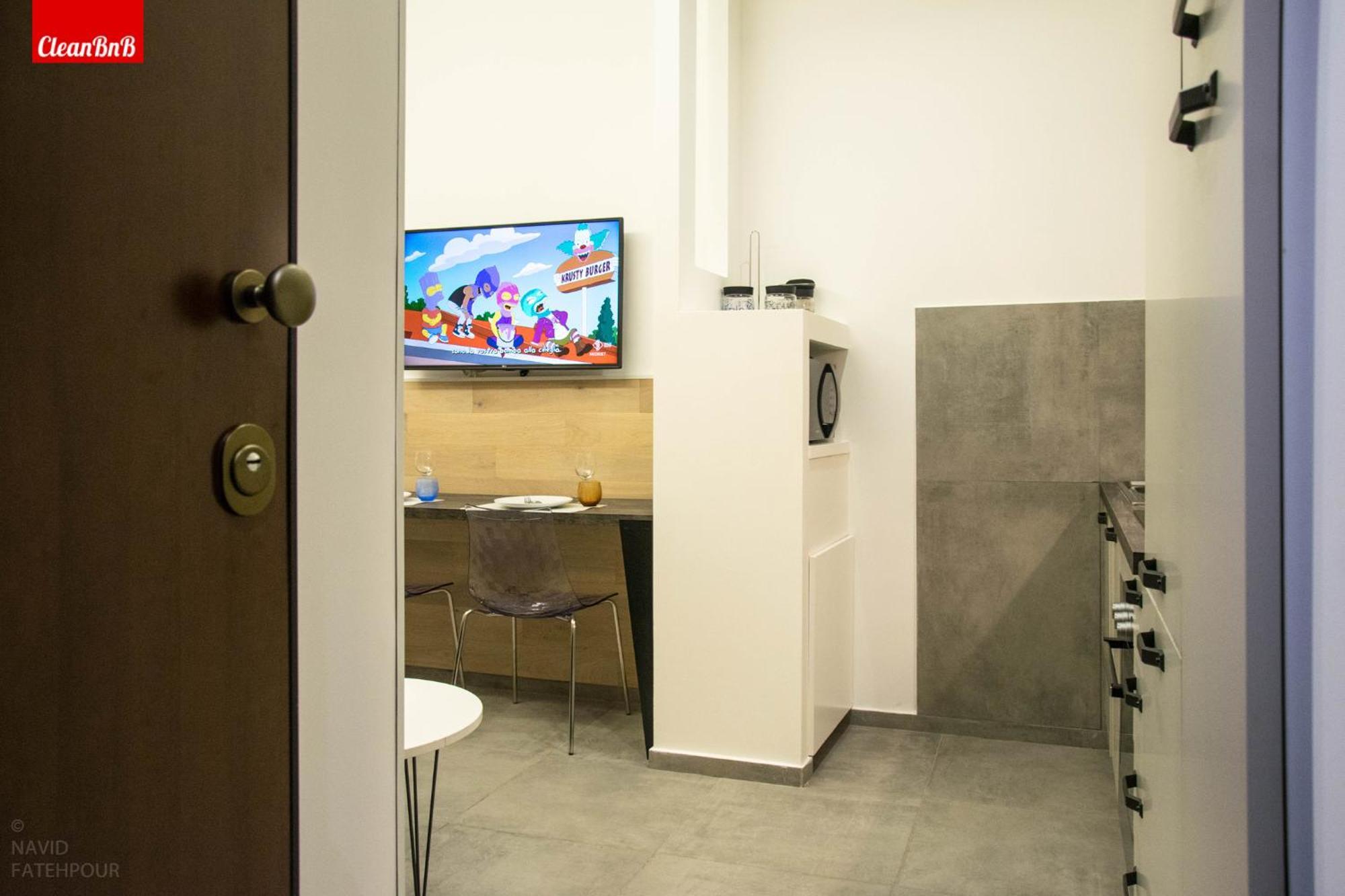 Largo Leopardi Modern Roma