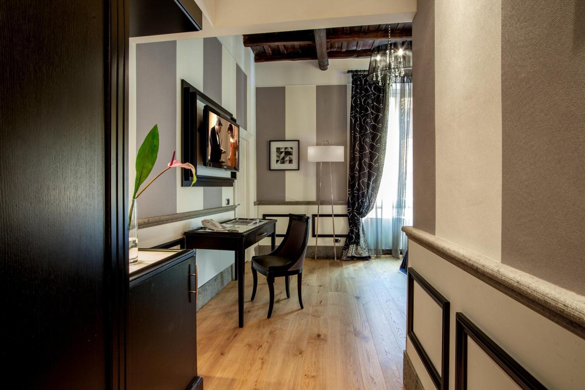 Guest house The At The Spanish Steps 5*