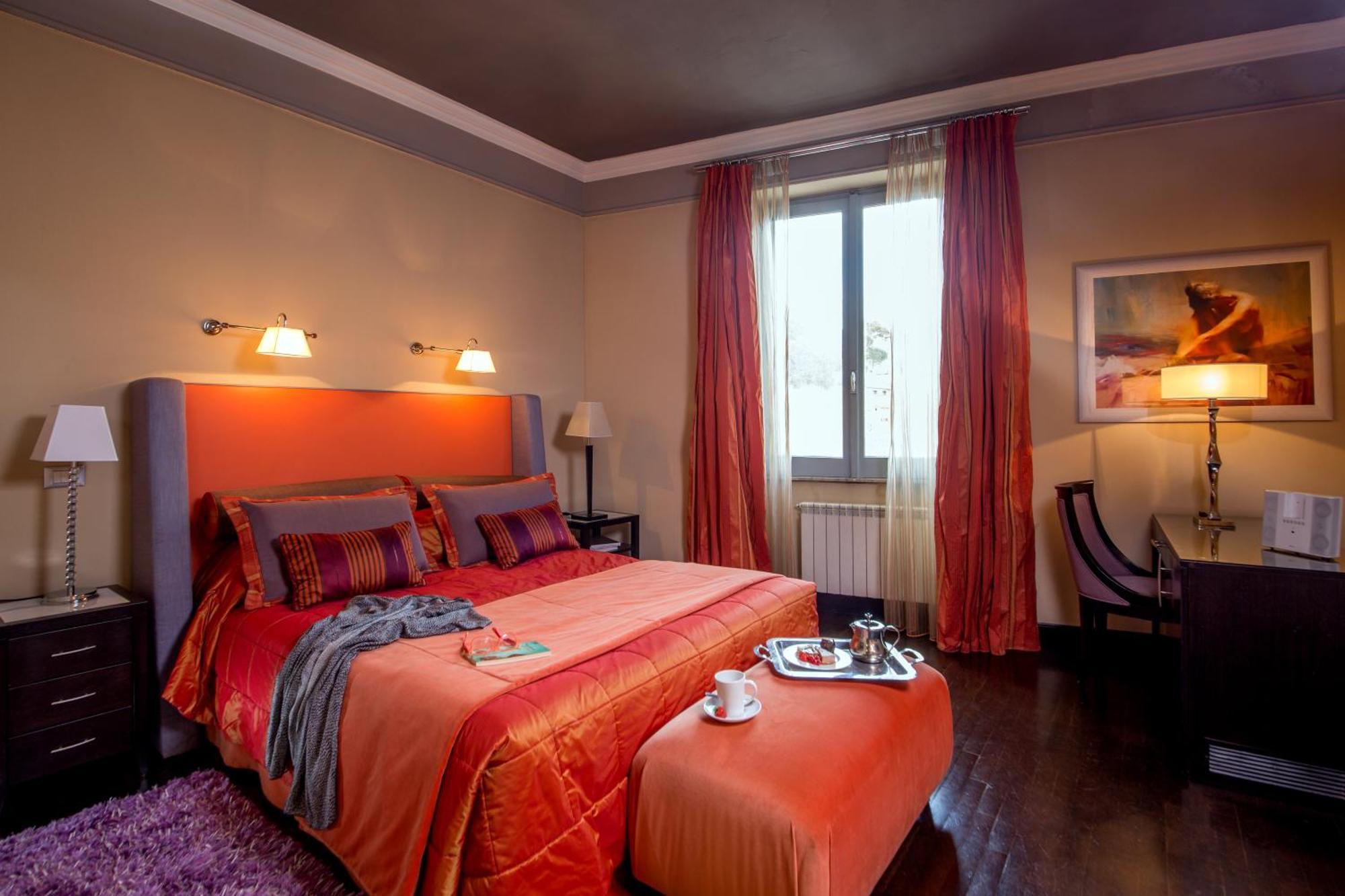 Guest house The At The Spanish Steps 5*