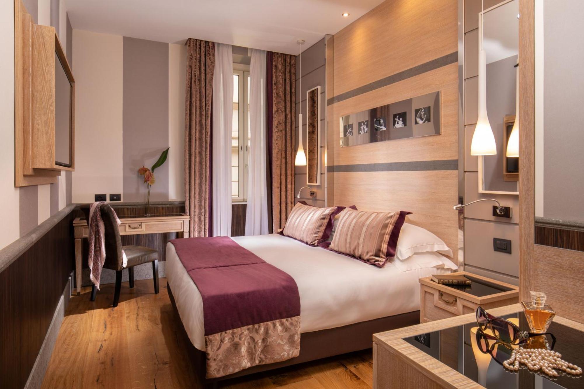 The At The Spanish Steps Guest house