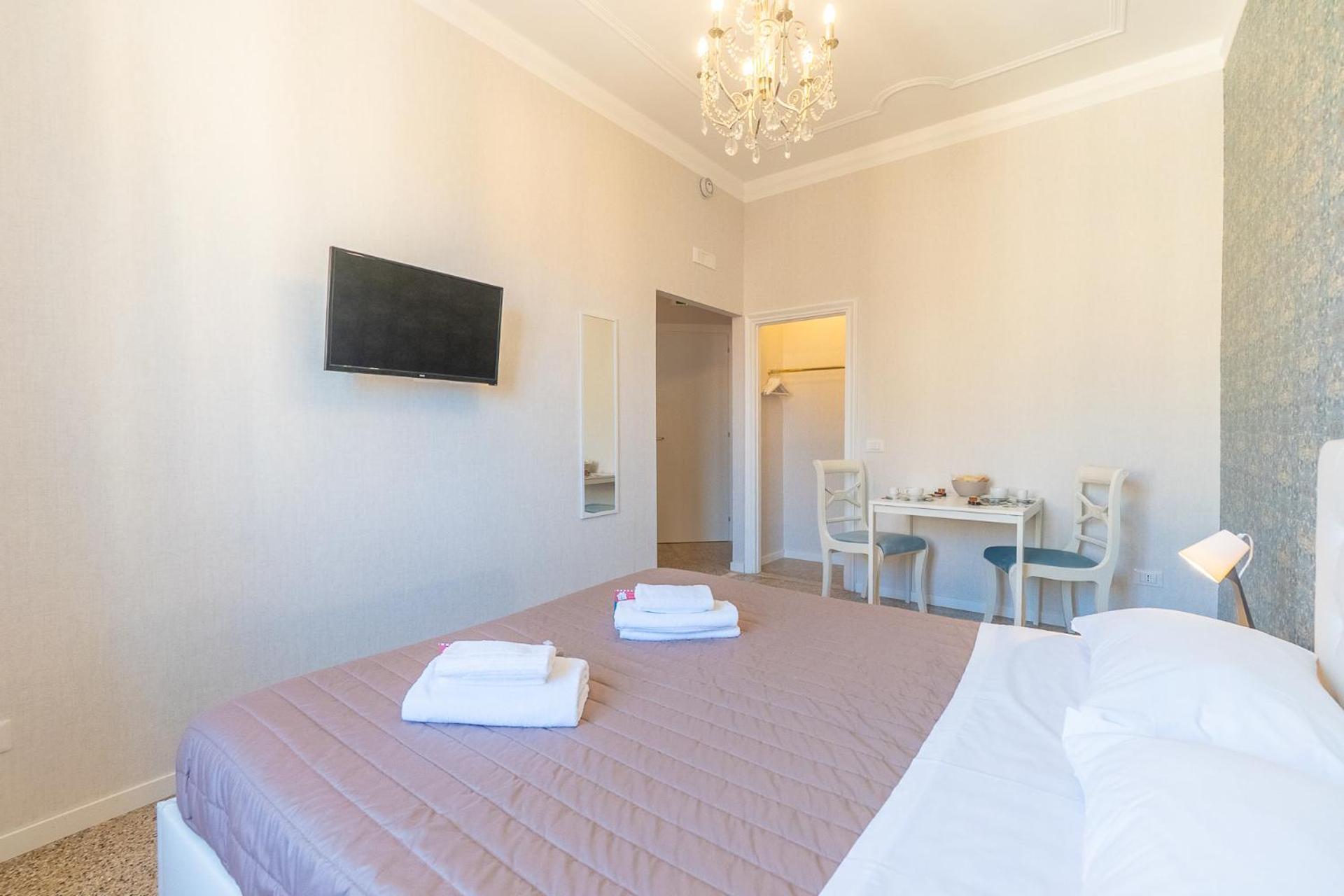 Floret San Giovanni Bed & Breakfast Rome