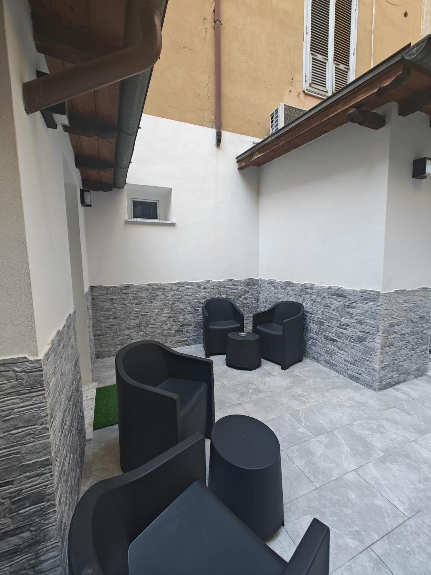 Foffosuite Guest house *