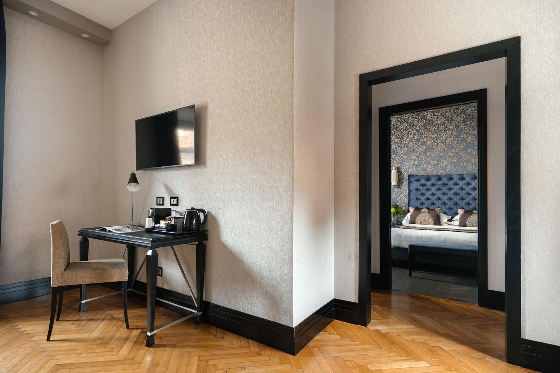 Unica Aparthotel