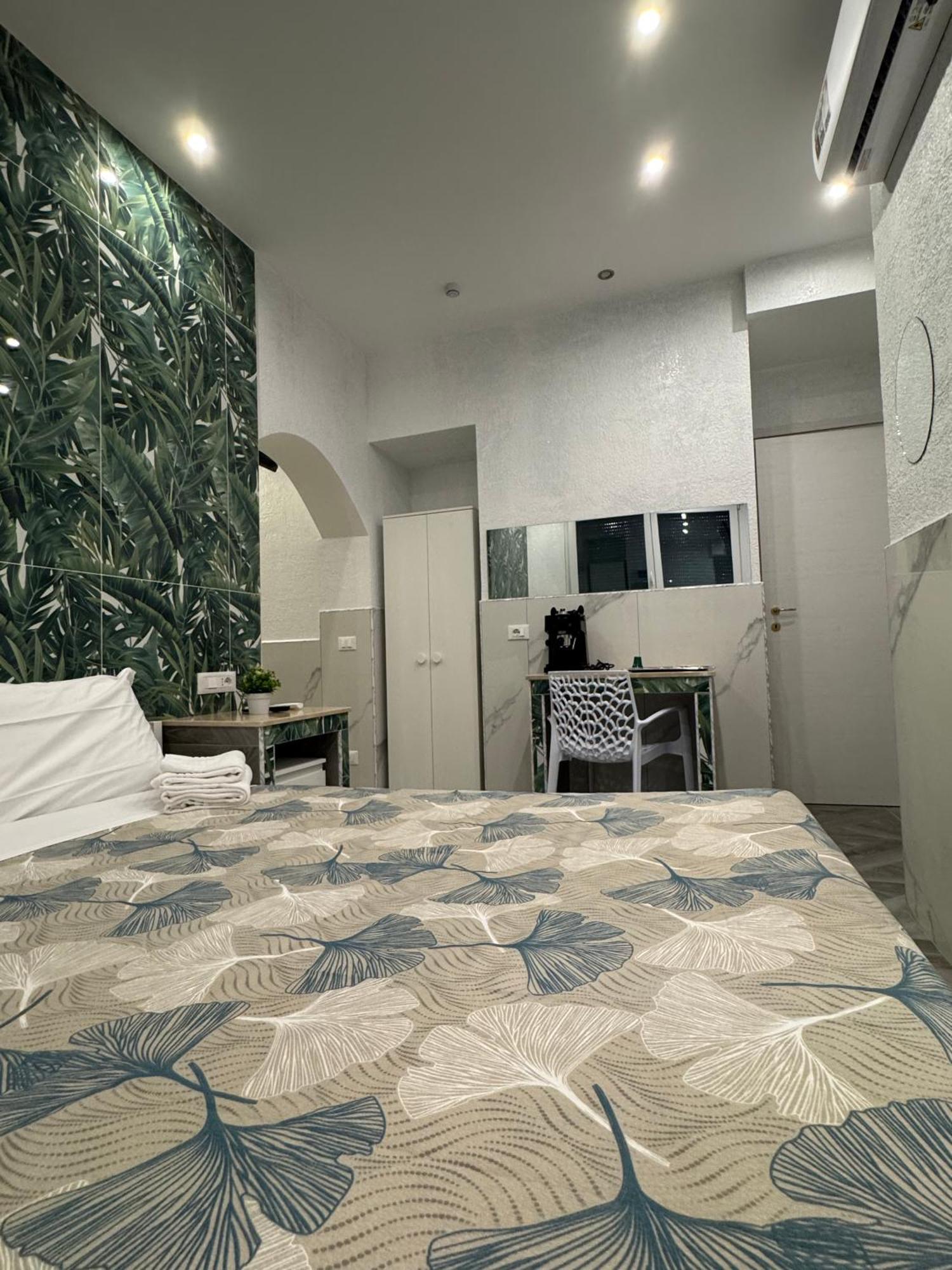 Luxor Eco Casa E Per Vacanze In Centro Piazza Bologna, Colosseo, Piazza Di Spagna, Vaticano, San Pietro, Sapienza, Fontana Di Trevi, Piazza Navona, Trastevere, Tiburtina, Termini, Aeroporto