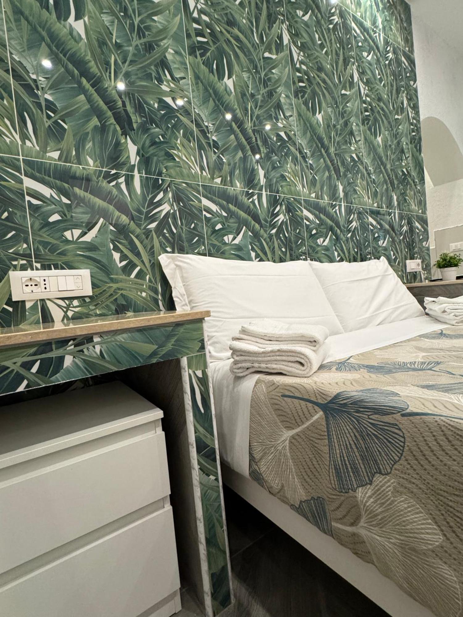 Luxor Eco Casa E Per Vacanze In Centro Piazza Bologna, Colosseo, Piazza Di Spagna, Vaticano, San Pietro, Sapienza, Fontana Di Trevi, Piazza Navona, Trastevere, Tiburtina, Termini, Aeroporto Bed & Breakfast