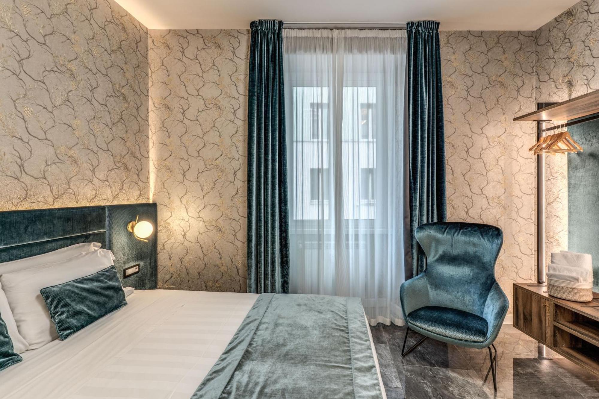 Apollo Boutique 4* Rome