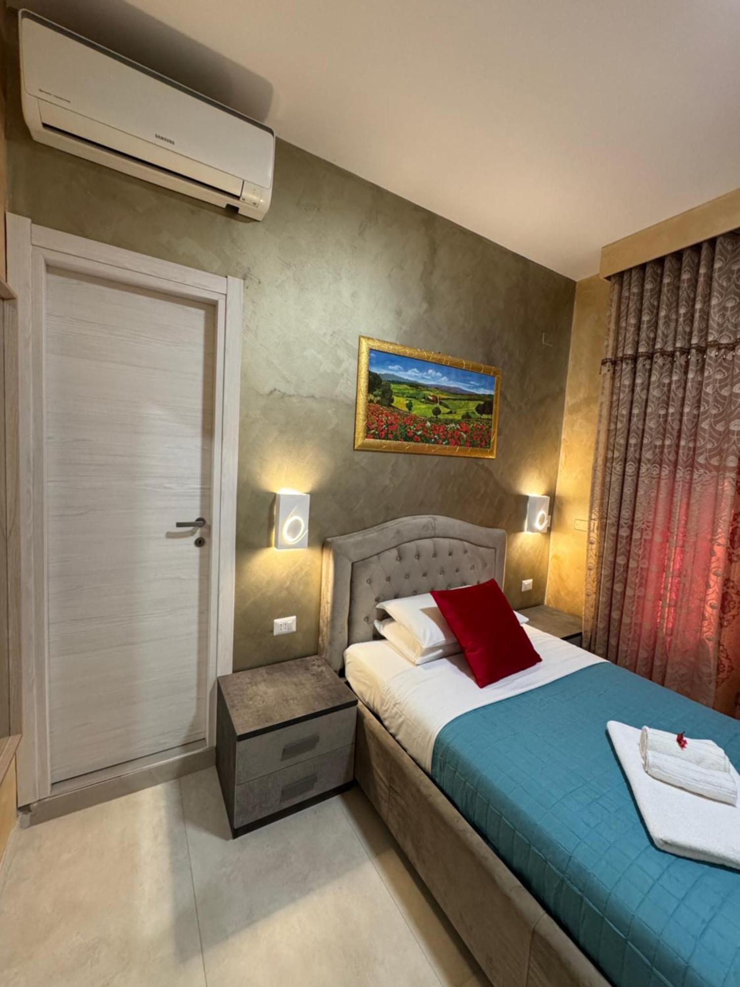 Saarah Guest house