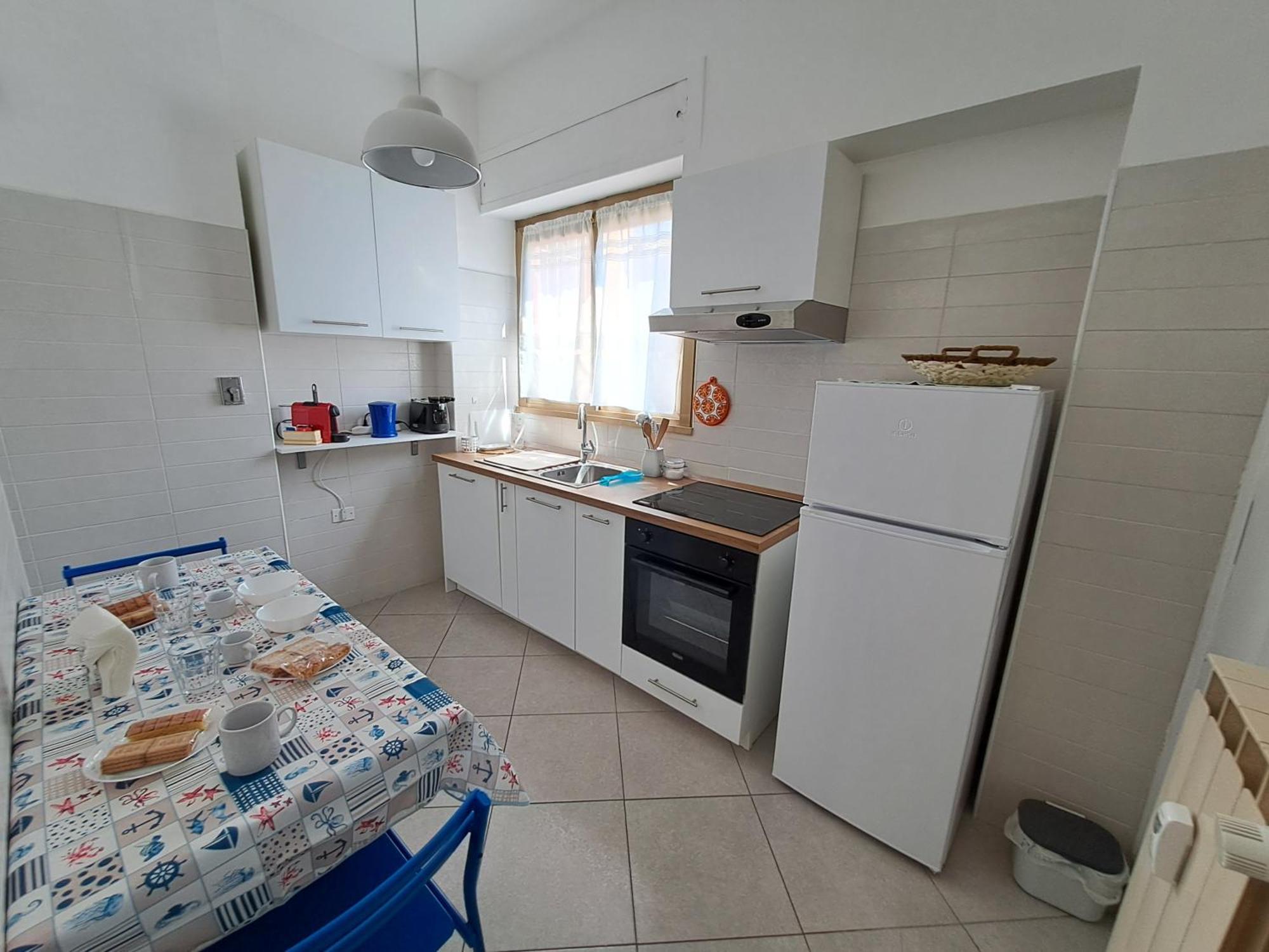 Apartment Torre Spaccata For 6 With Parking Rome