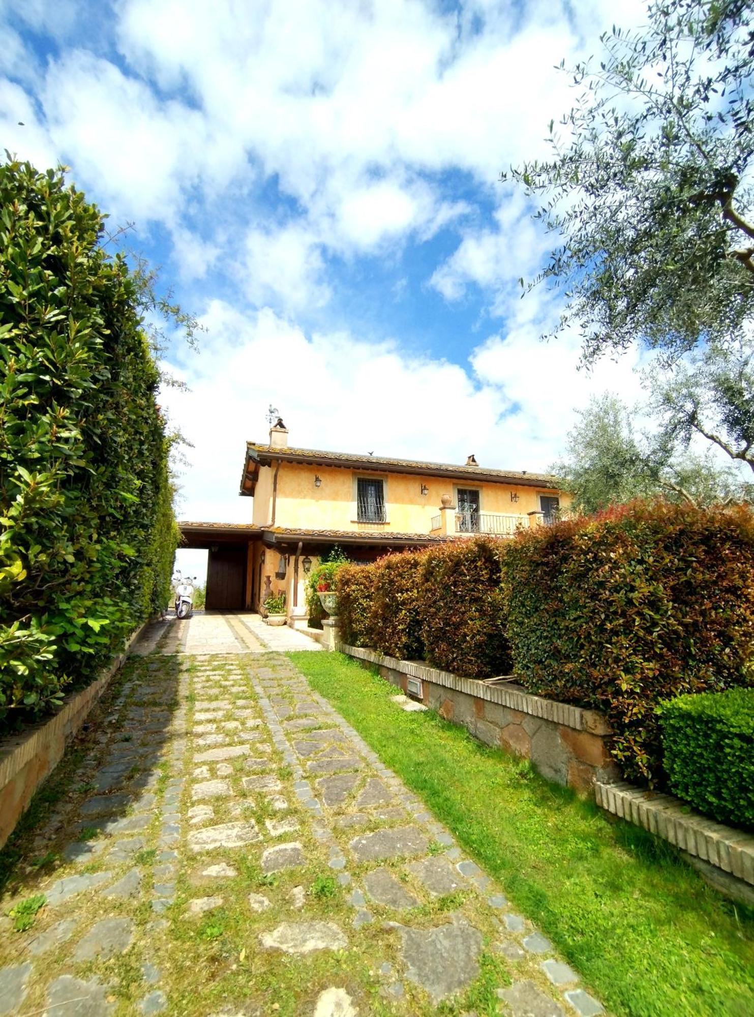 Bed & Breakfast La Valle Dei Casali