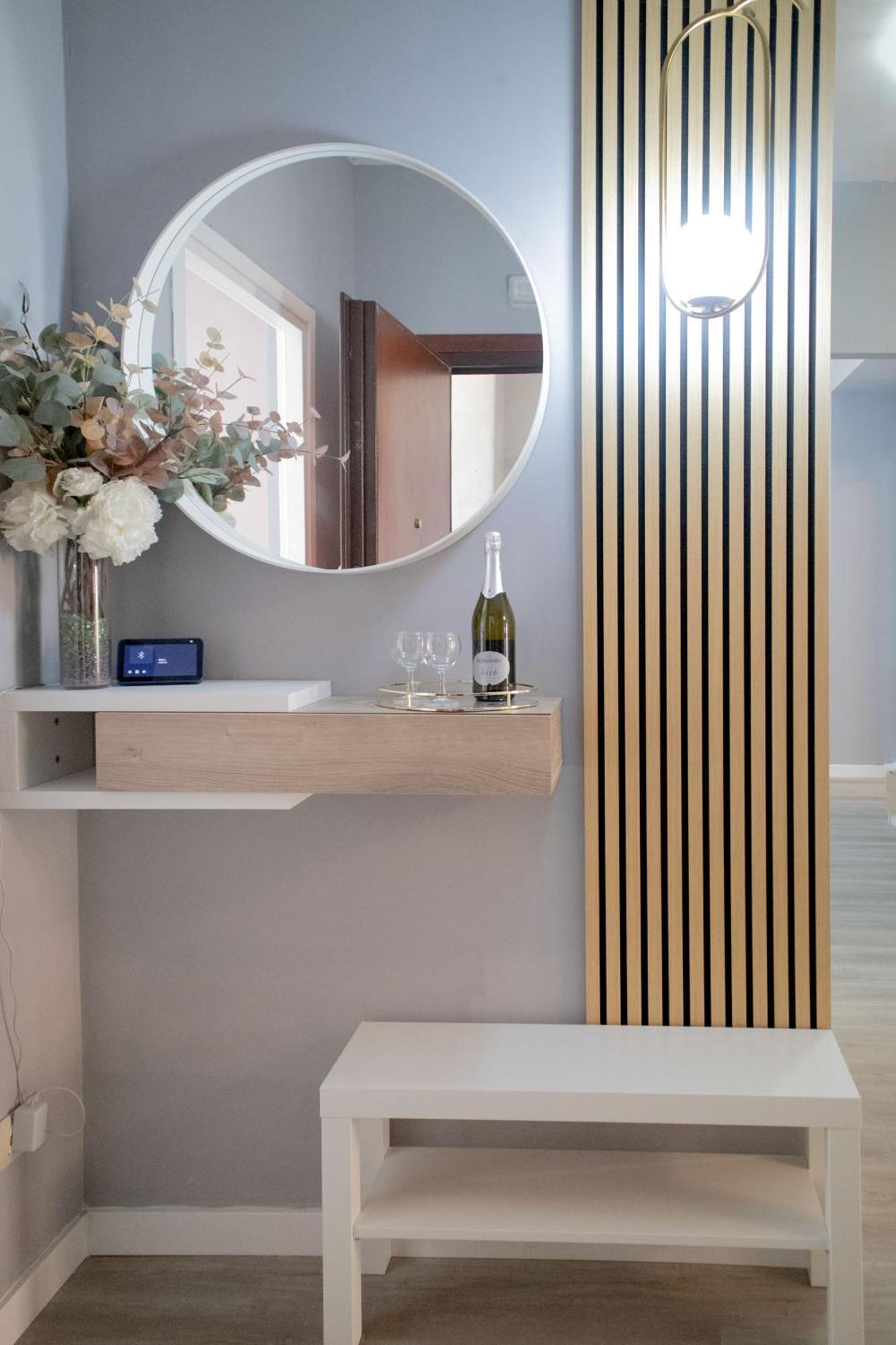 Sara's - Modern Near Metro, Perfect For Families And Groups In Apartment