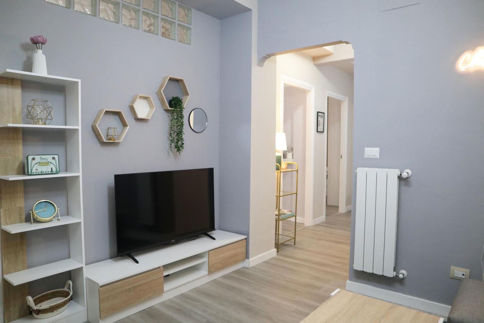 Sara's - Modern Near Metro, Perfect For Families And Groups In Apartment *