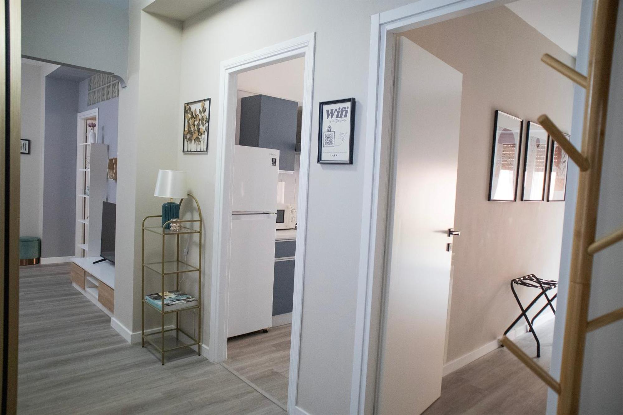 Sara's - Modern Near Metro, Perfect For Families And Groups In Apartment *