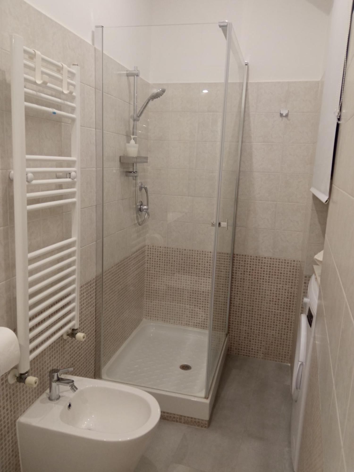 Apartment Fontana Di Trevi - In Rome