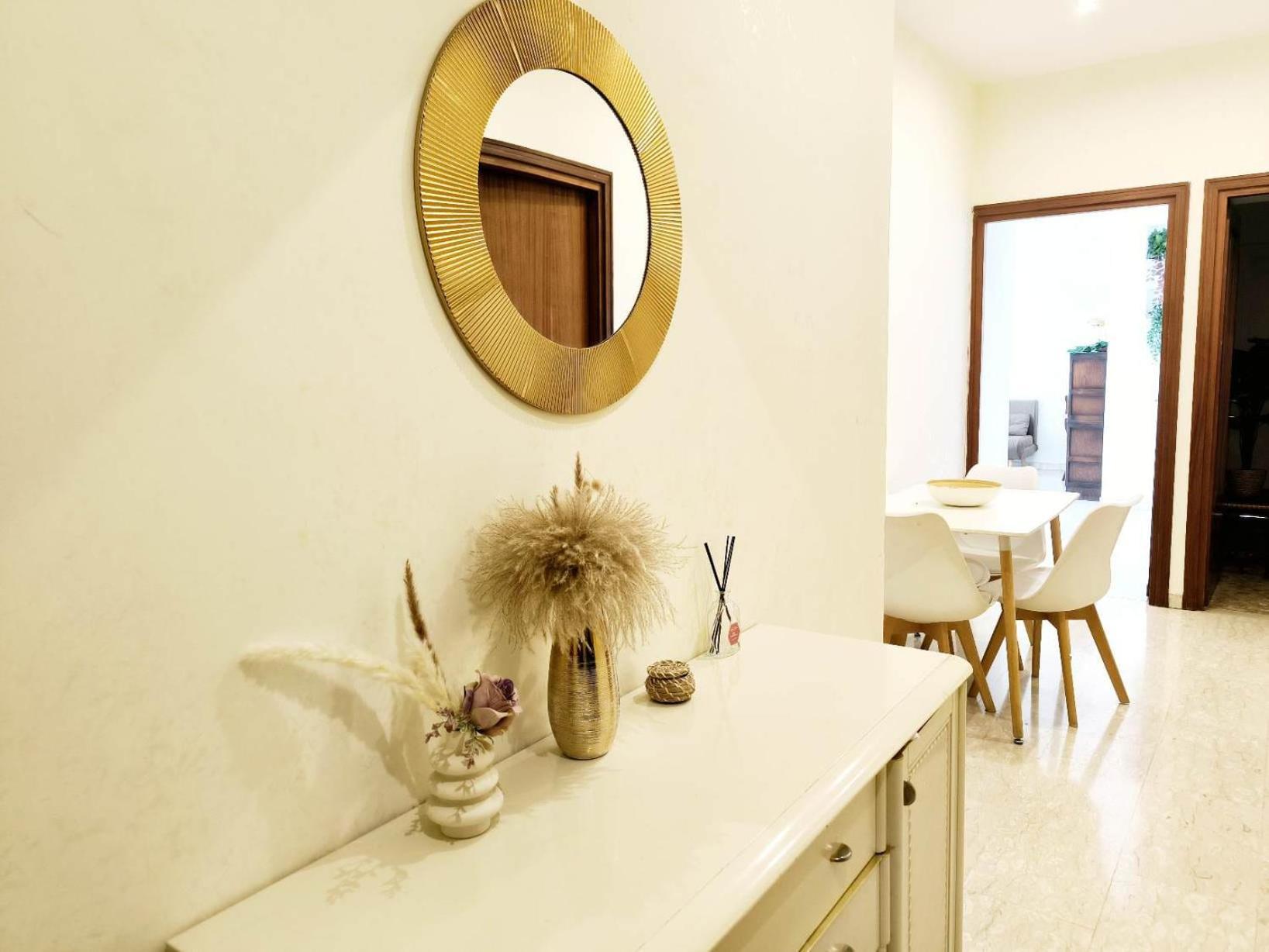 Apartment The Italian House In A Pochi Passi Dalla Metro A