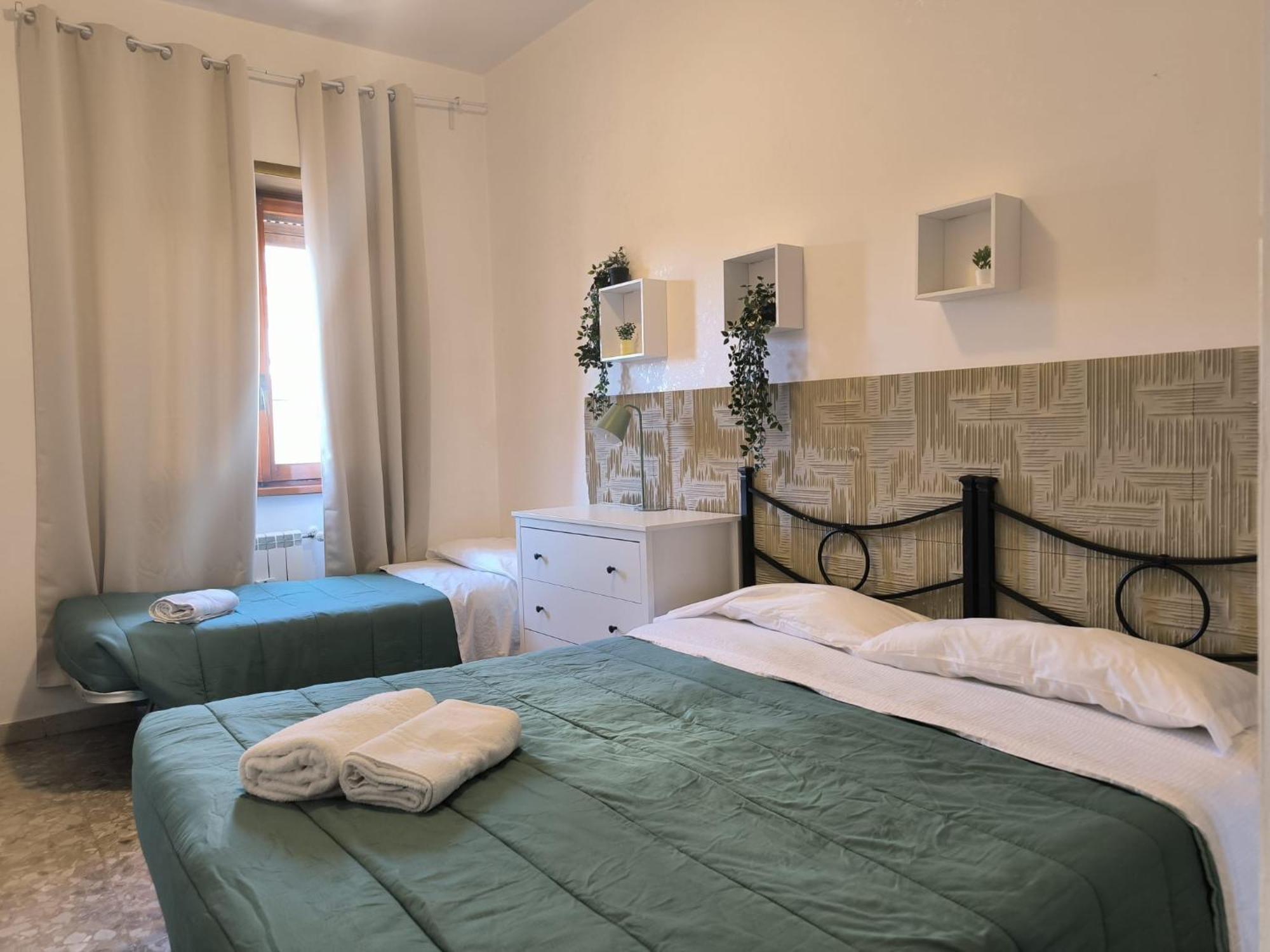 The Italian House In A Pochi Passi Dalla Metro A Apartment Rome