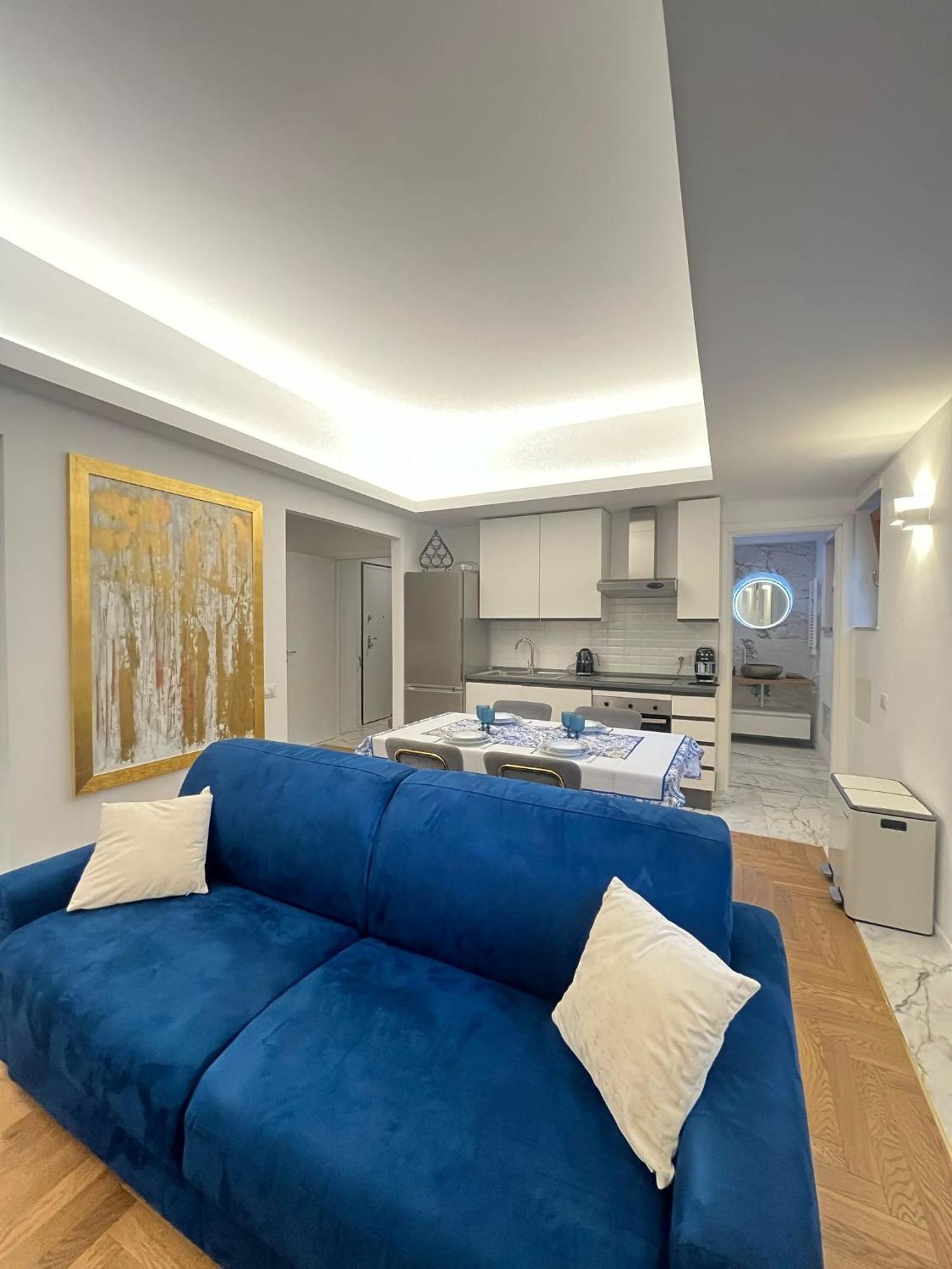 Apartment Savoia House, Modern Near Borghese *
