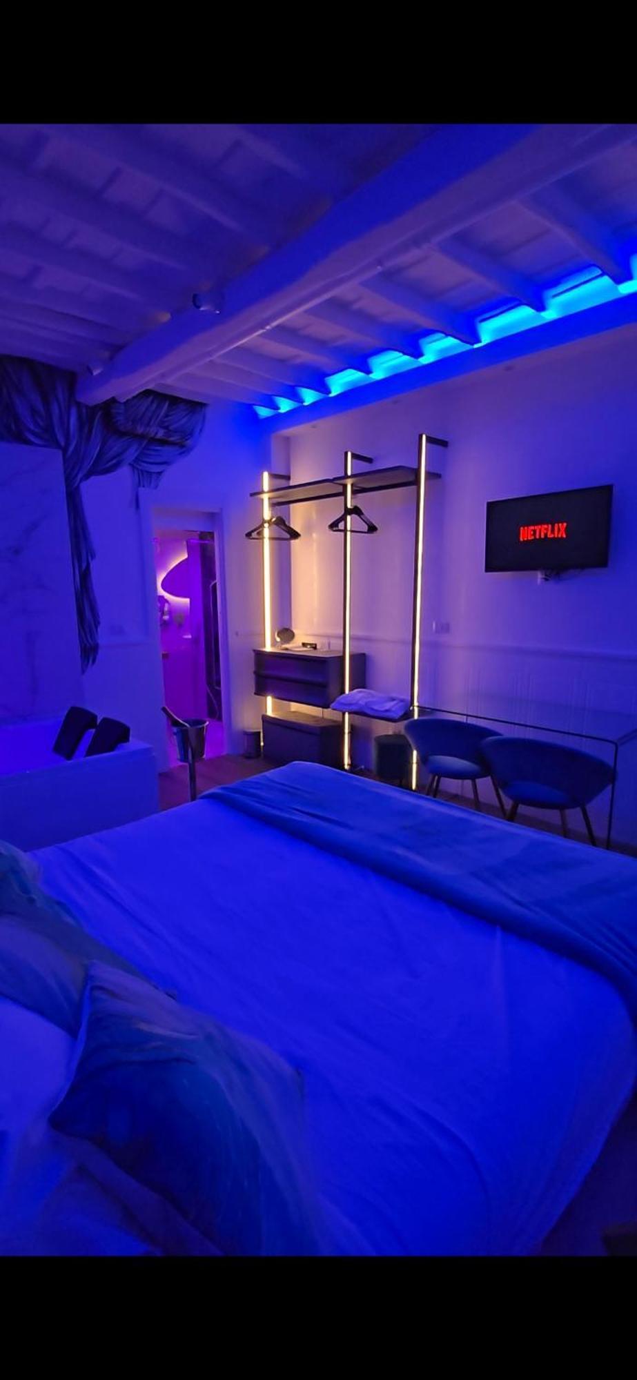 Bed & Breakfast Mirror Jacuzzi Colosseo Monti *