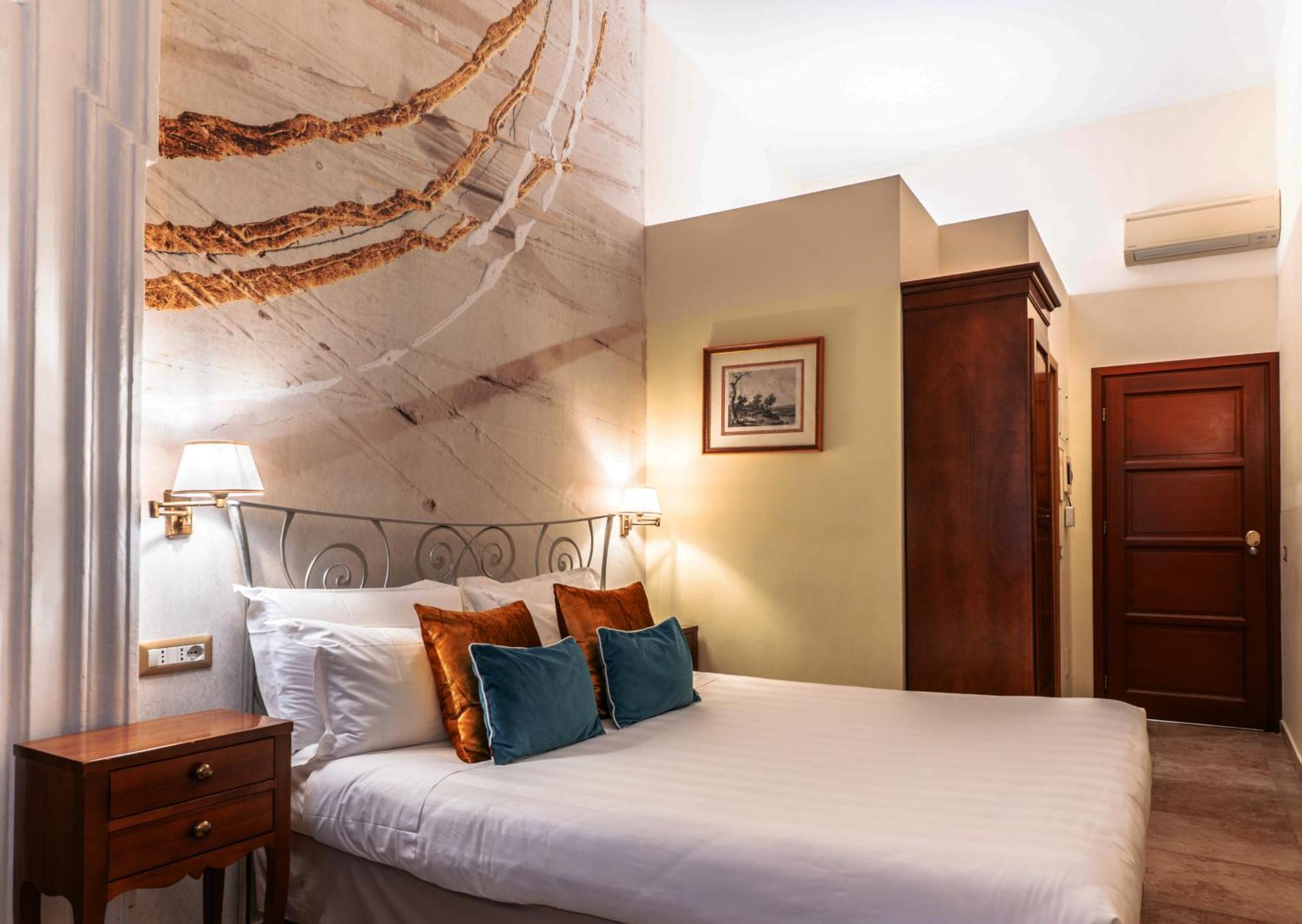 Le Clarisse Pantheon 3* Rome