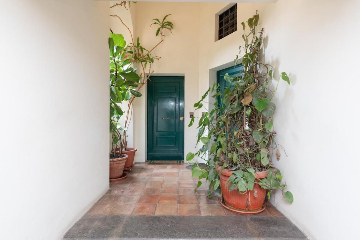 Luxury Heritage Penthouse - Navona Apartment *