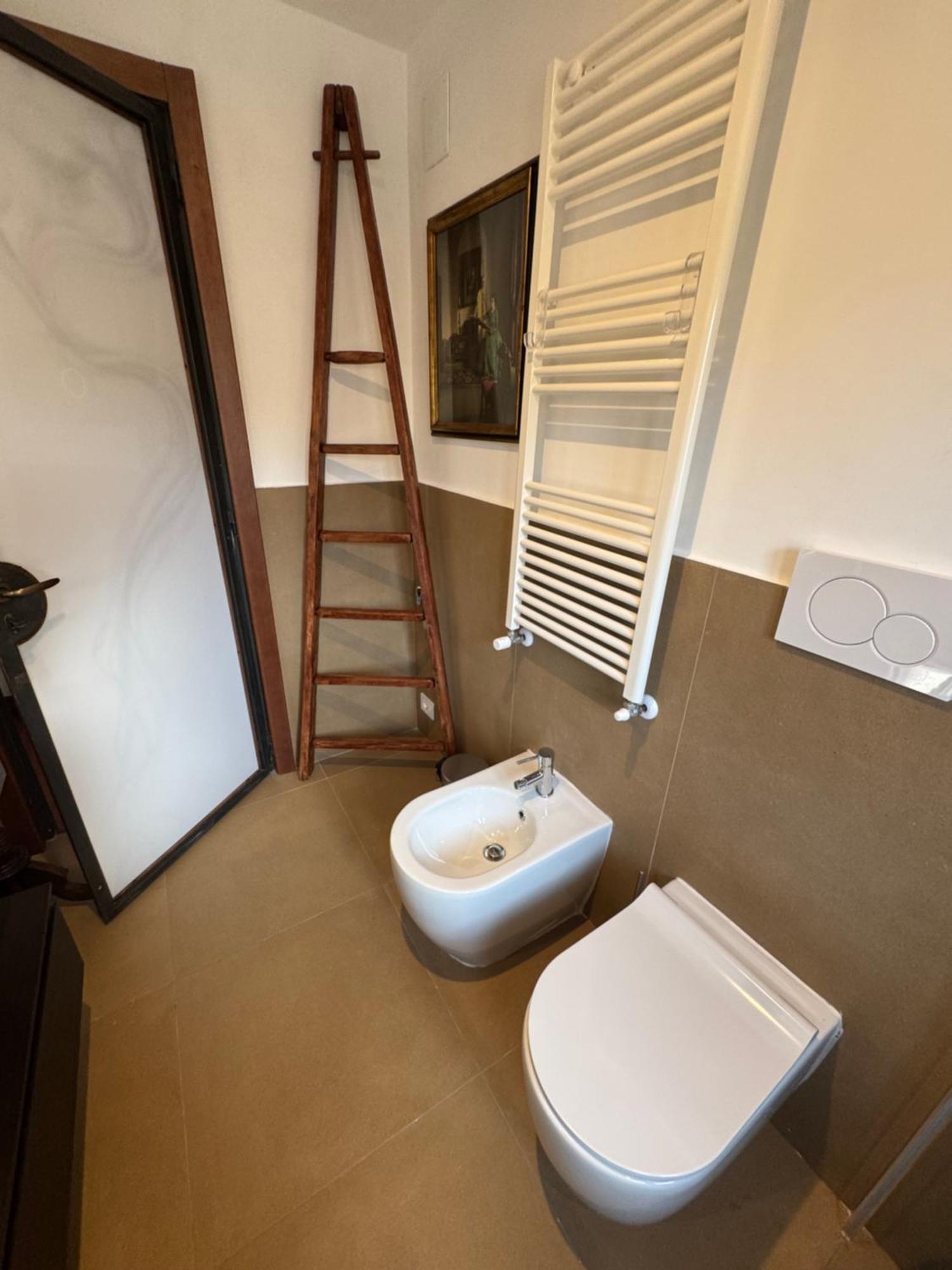 Chalet Domus Colosseum, Detached House Just Few Steps From The Colosseum Rome