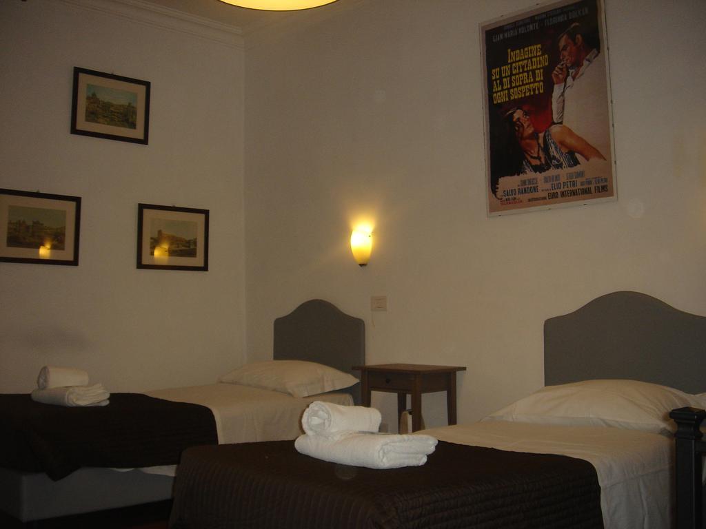 Flavia 84 * Roma