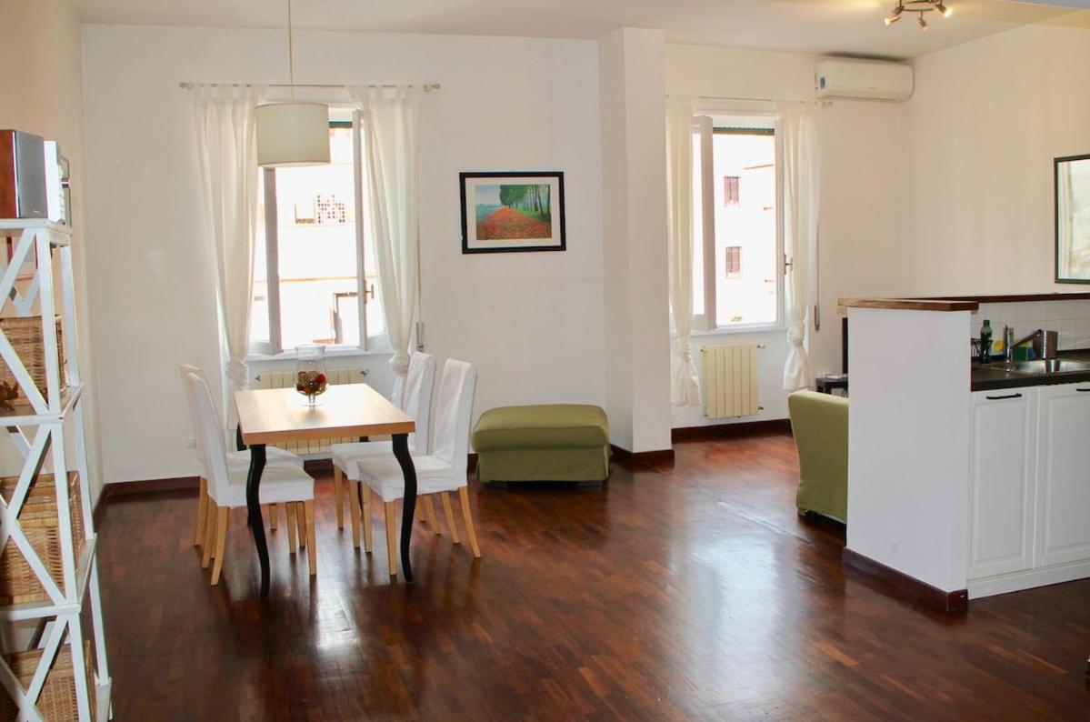 Luminoso Davanti Pamphili Apartment