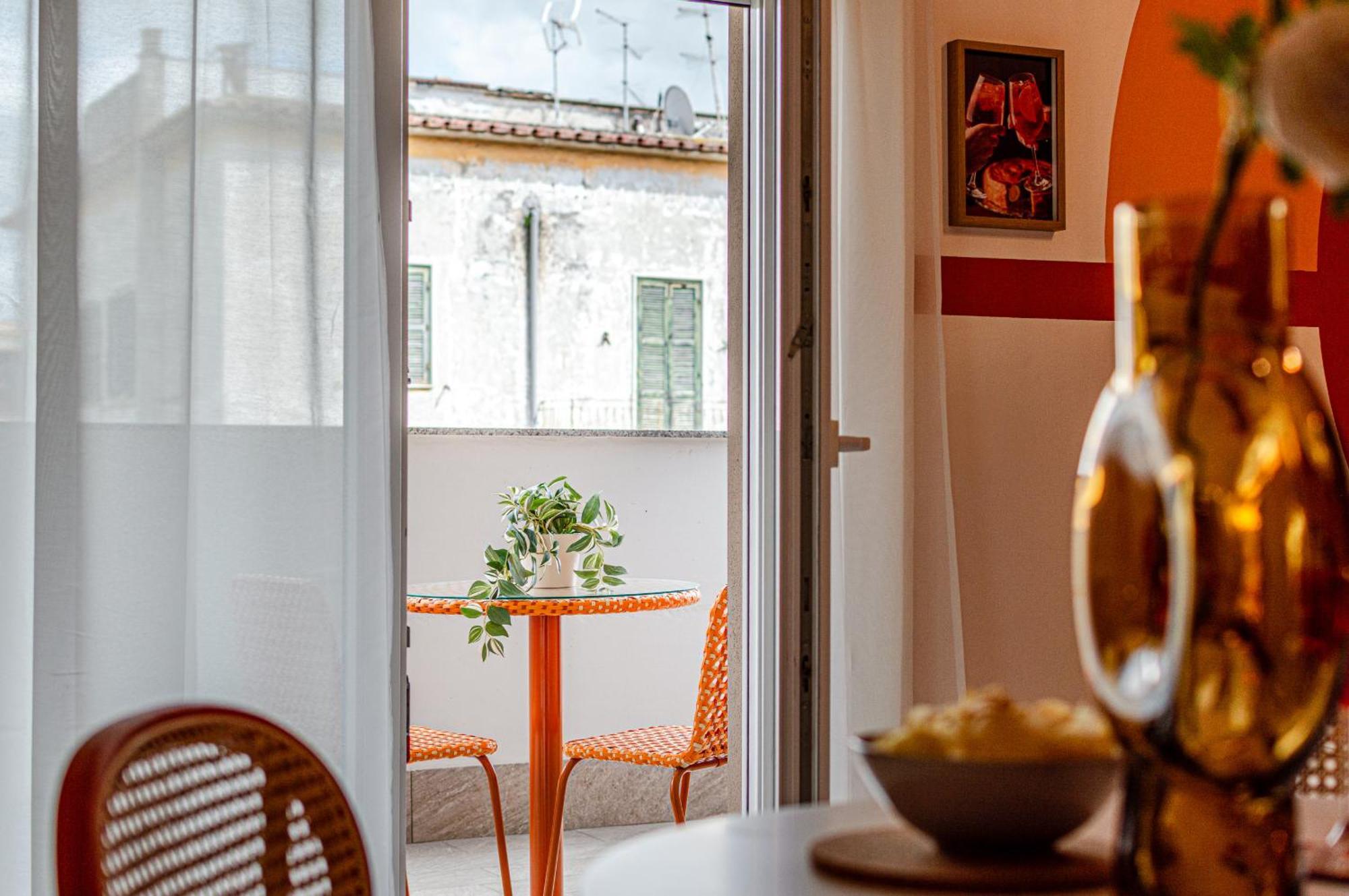 Apartment Aperol Spritz *