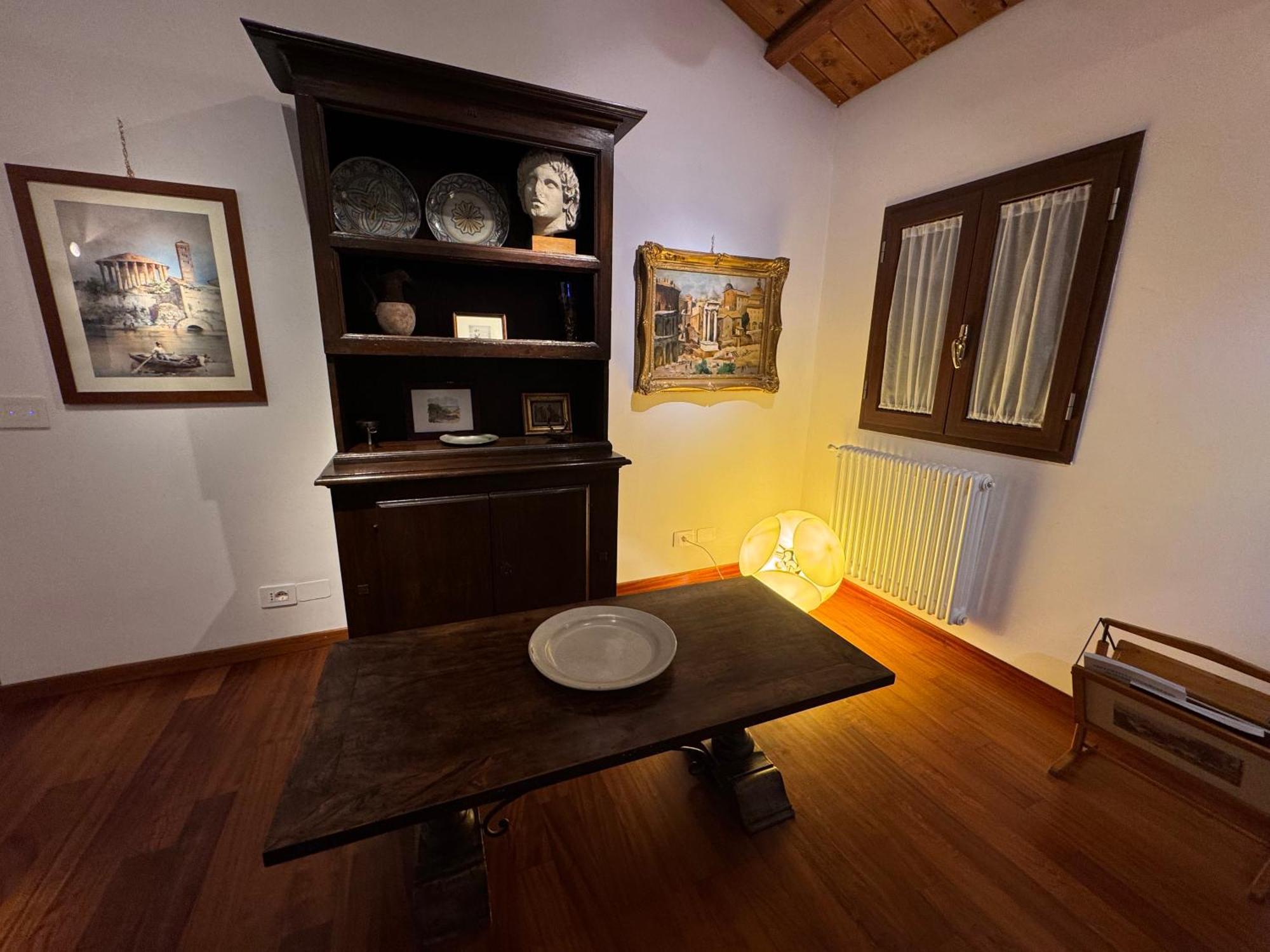 Domus Colosseum, Detached House Just Few Steps From The Colosseum