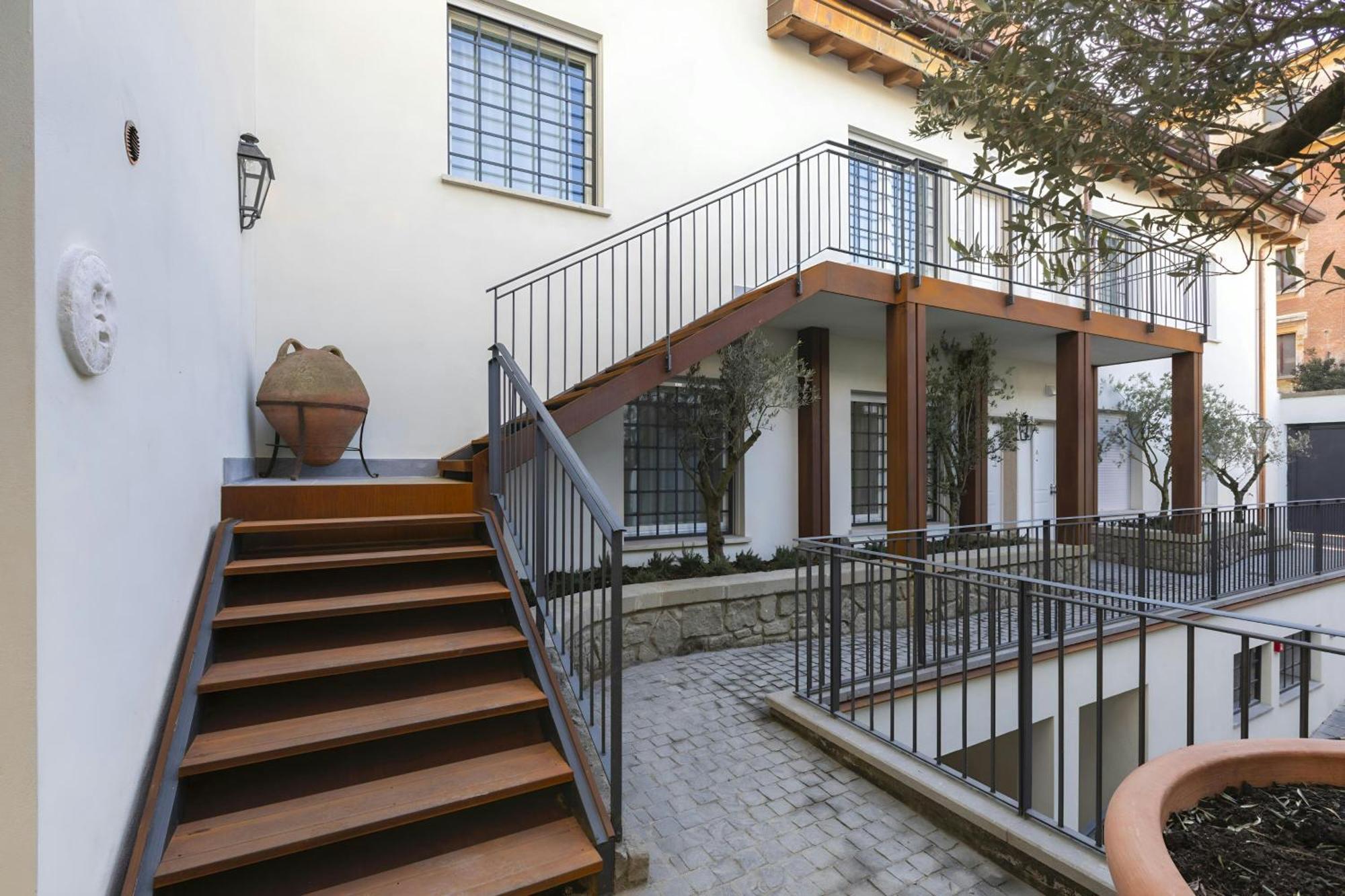 Sonder By Marriott Bonvoy San Lorenzo Apartments Aparthotel Rome
