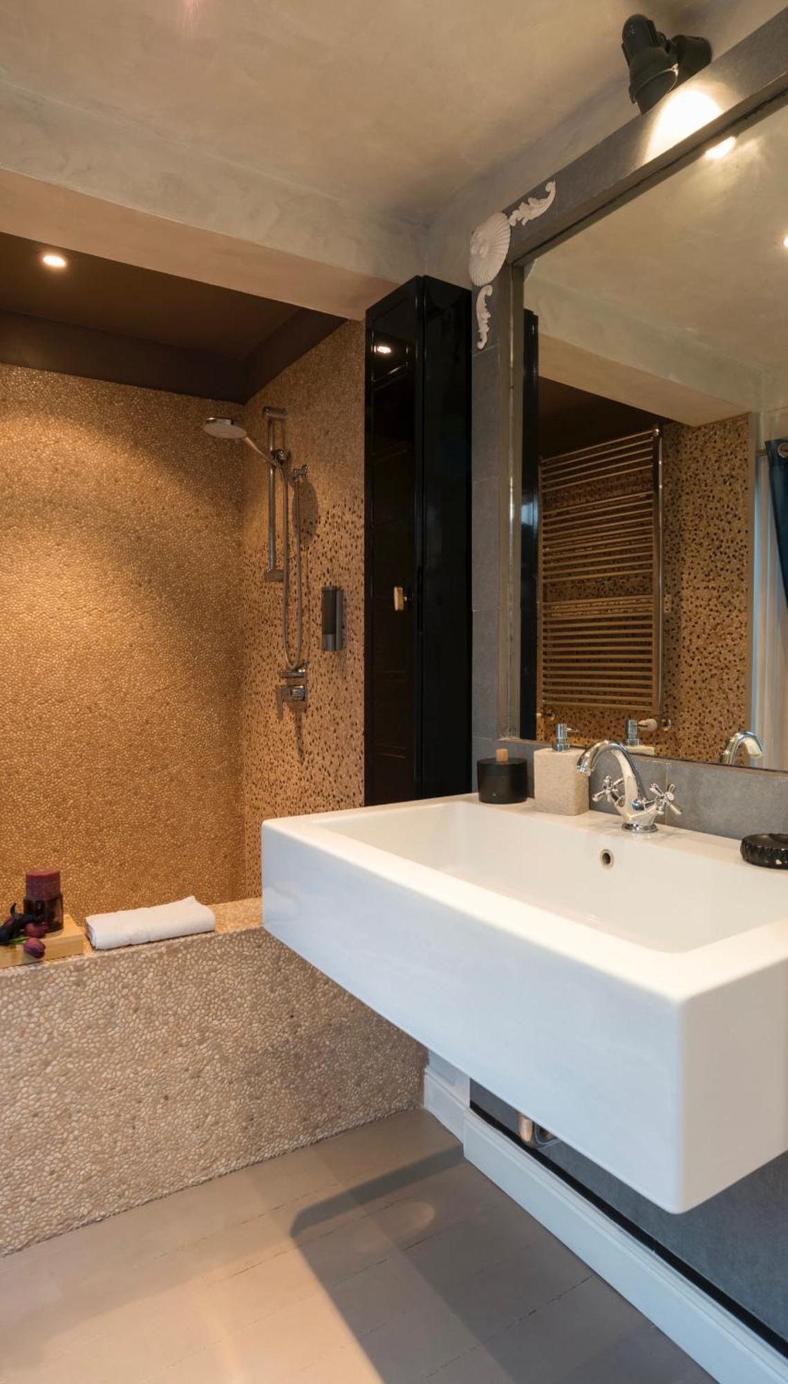 Luxury Piazza Di Spagna Escape With Terrace And Private Roma