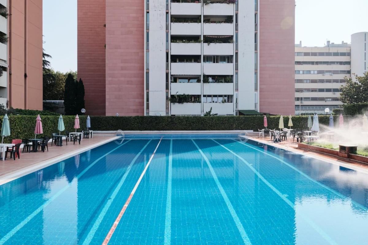 Zona Eur 70 - Giorty Domus Romanae E Piscina Apartment