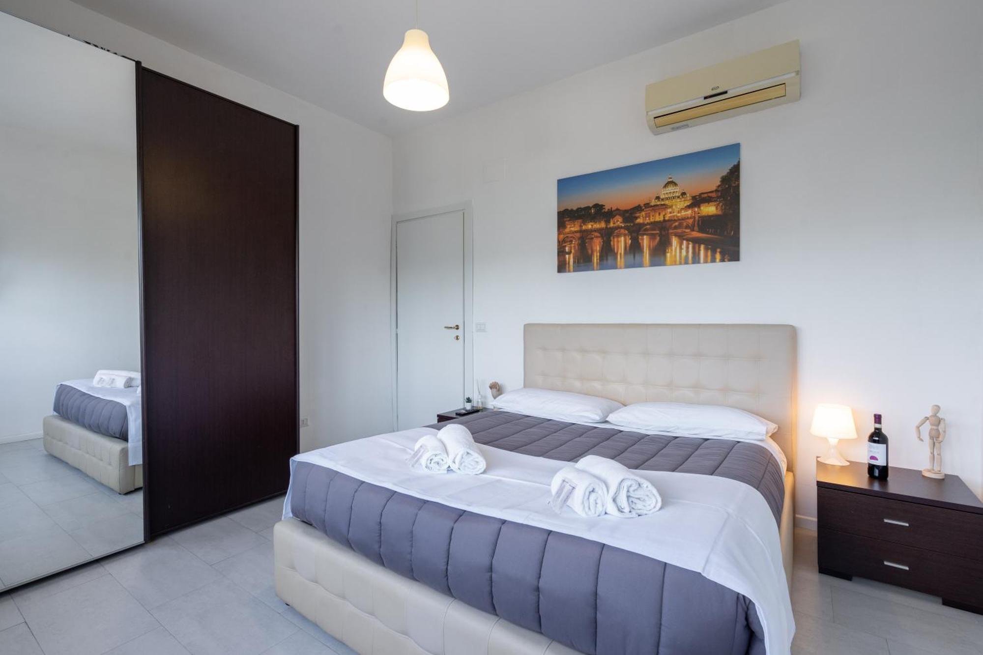 New Opening! Close To St Peter & Free Netflix Apartment *