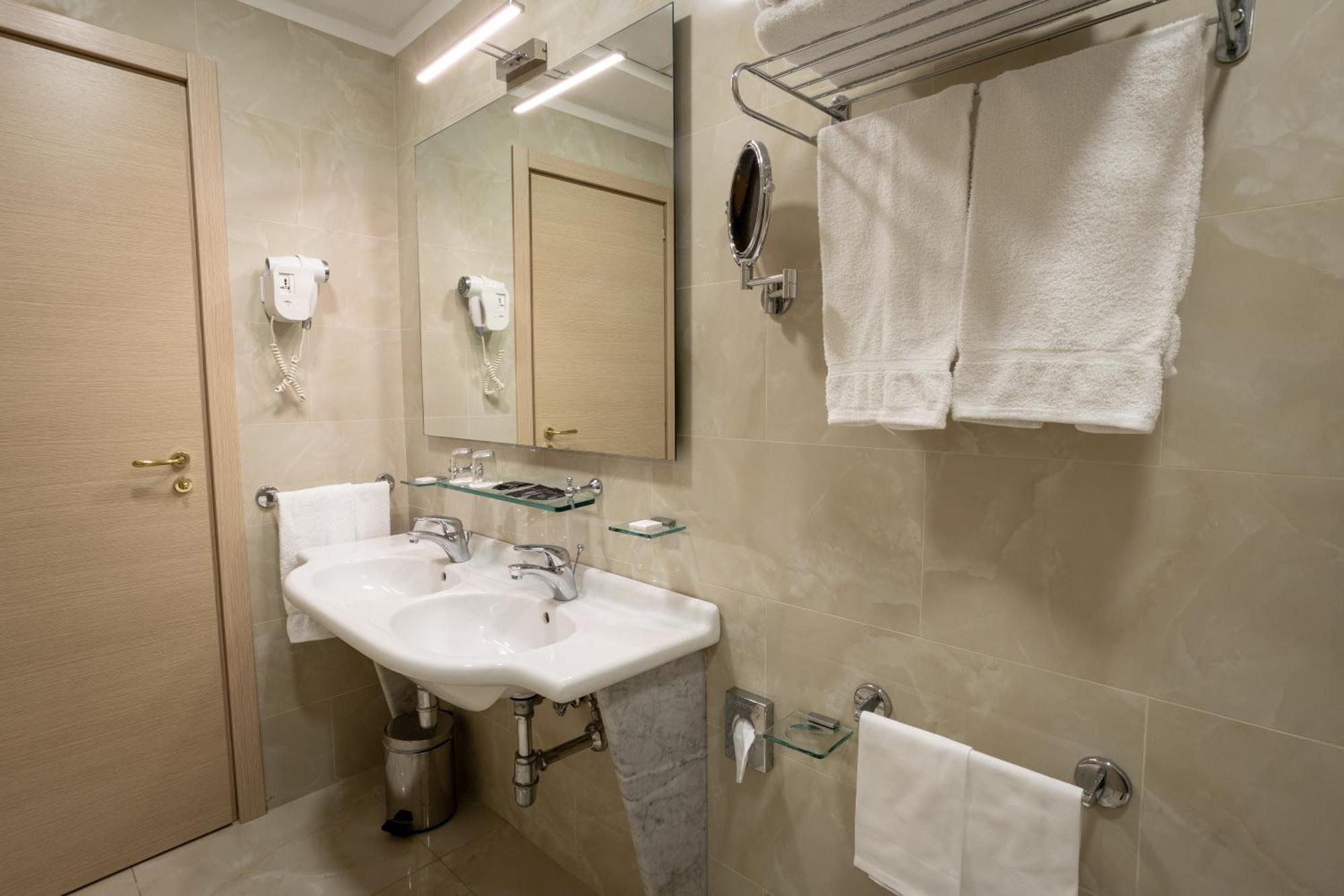 Grand Tiberio Rome