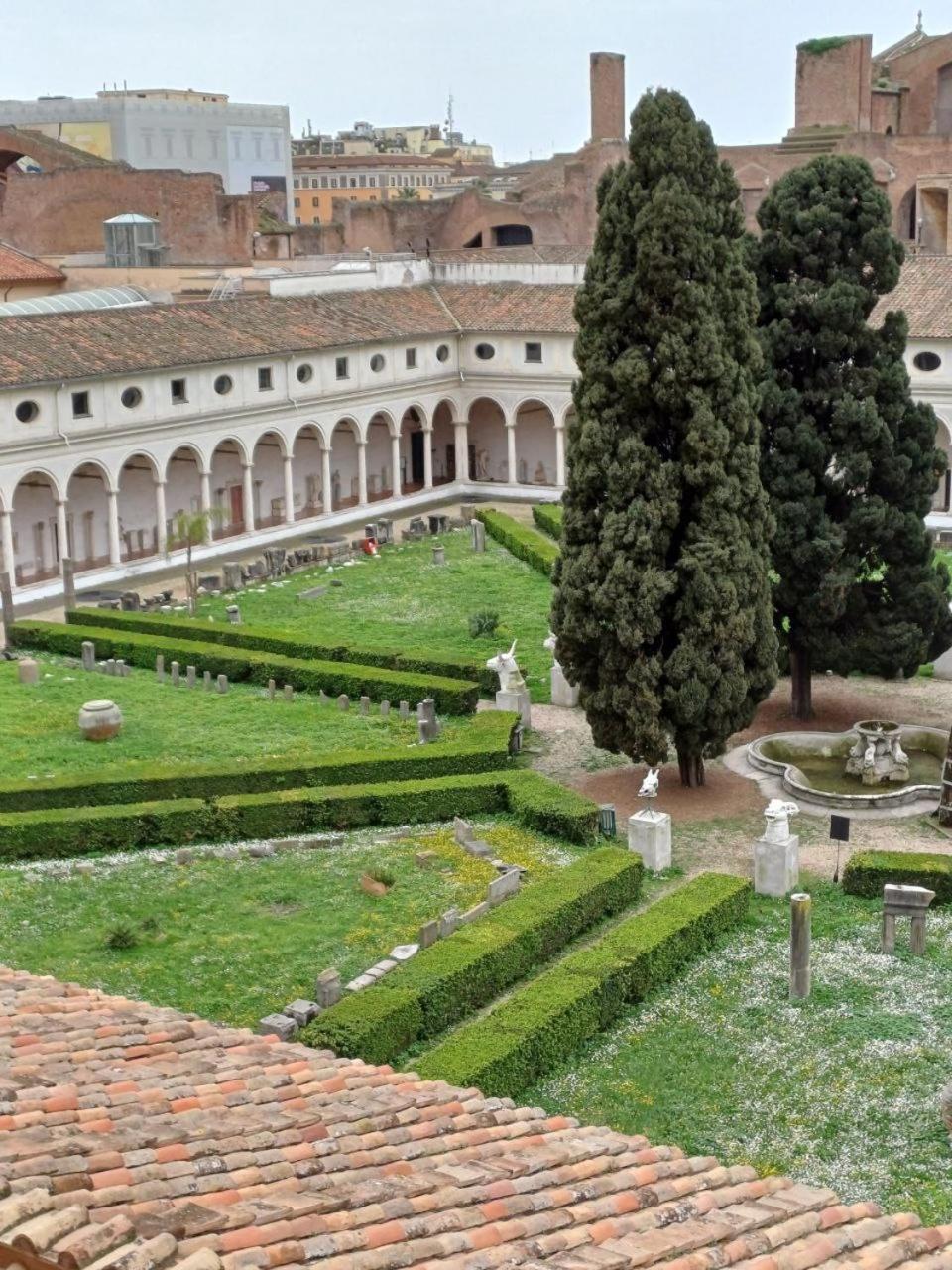 Guest house X2 Con Magnifica Vista Sul Chiostro Di Michelangelo E Le Terme Di Diocleziano *