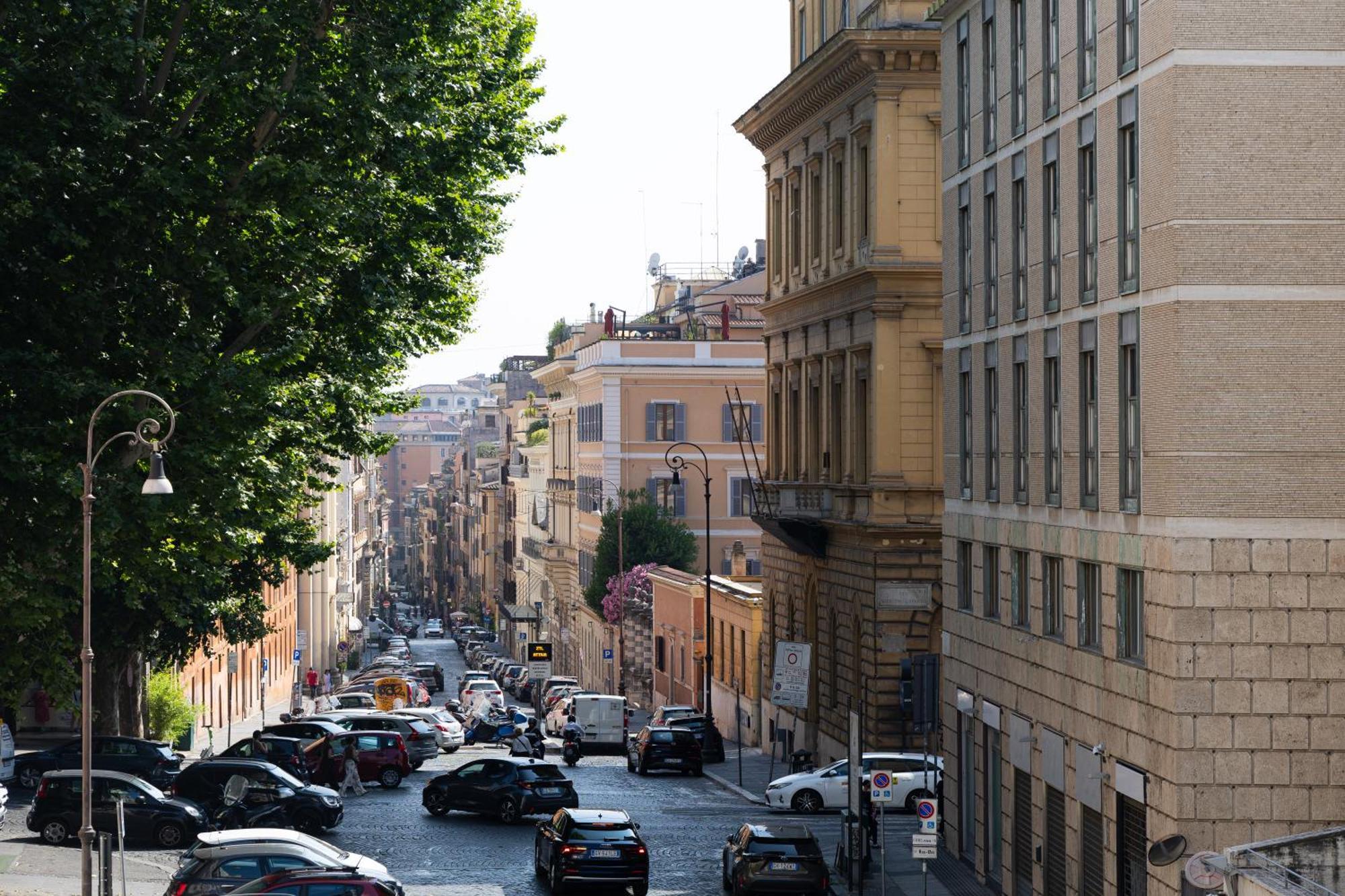 Maria Luxury With View Terrace Apartment Rome