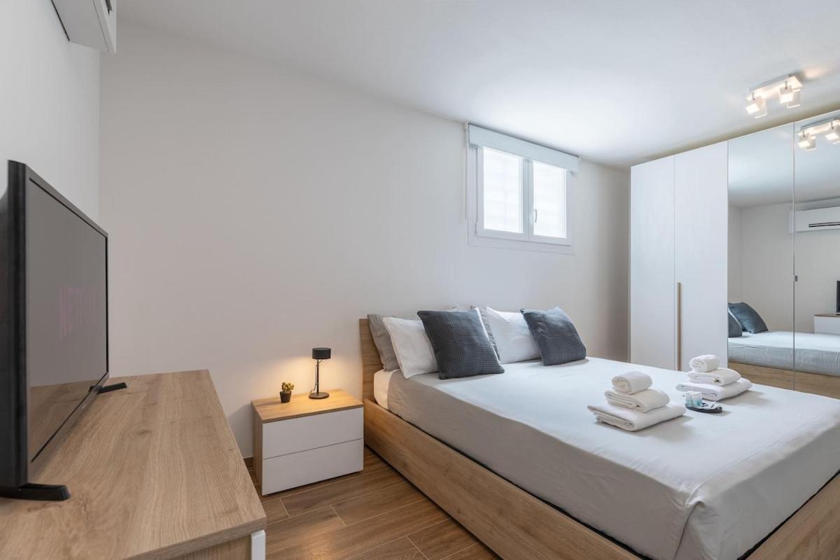 Valentini Luxury Loft-18 By Train To Florence-parking Free Apartment *