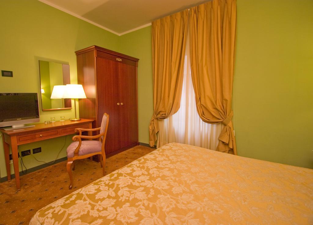 Hotel Laurentia 3*