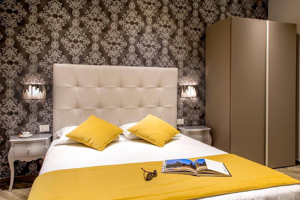 Frattina 3* Rome