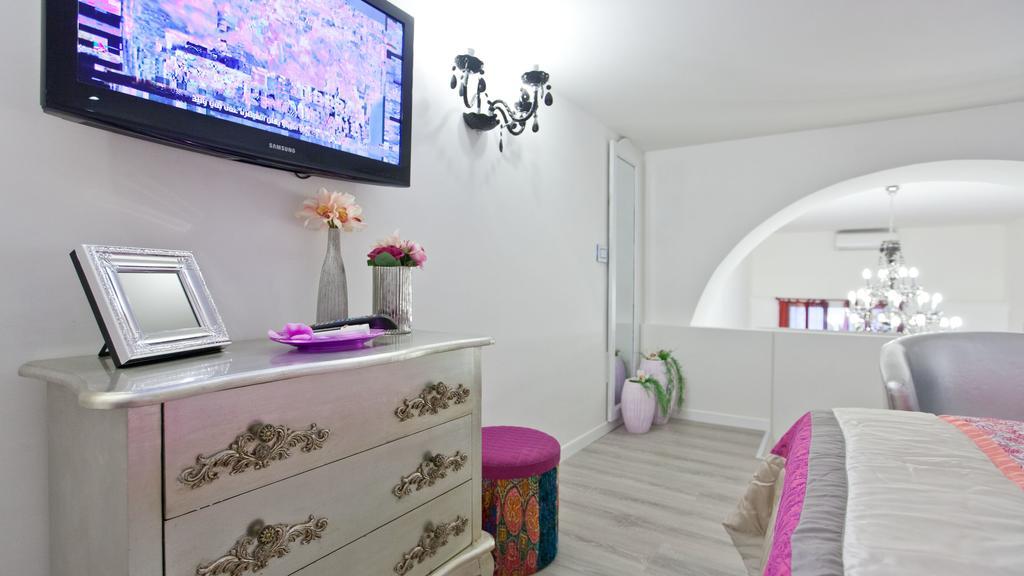 Rental In Rome Colosseo Loft *