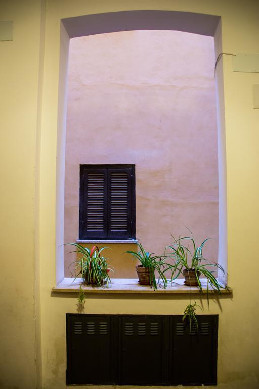 Yourstay@Rome Coliseum Apartment *