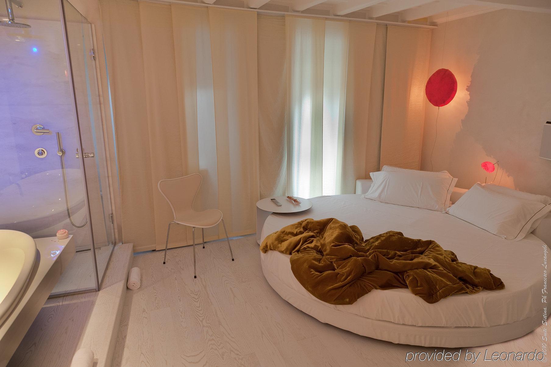 Suitesistina For Brave Lovers Bed & Breakfast Rome