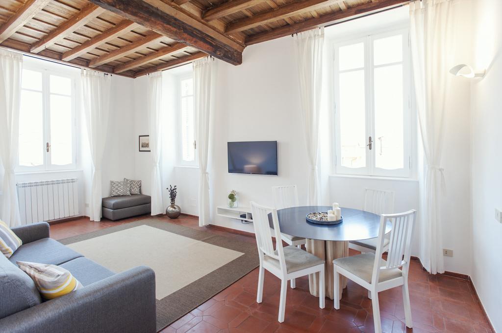 Lungaretta3 Apartment