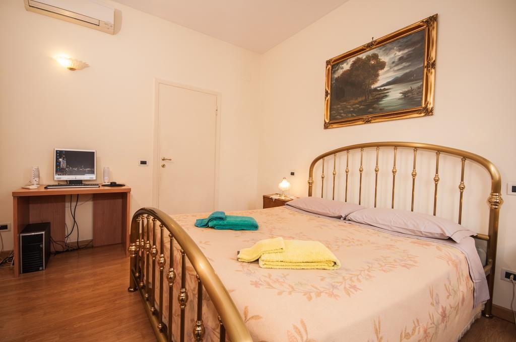 Apartment Vatican Balcony *