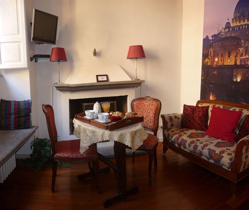 Tolentino Guest house 3*