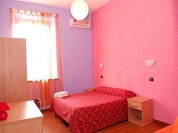 Friendship Place Guest house 2*