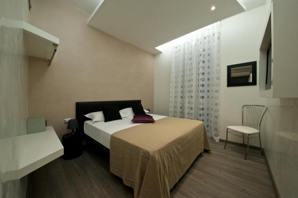 Roma Naif Rooms 2* Rome